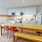 Magnificent Apartment Near The Canal Saint-Martin