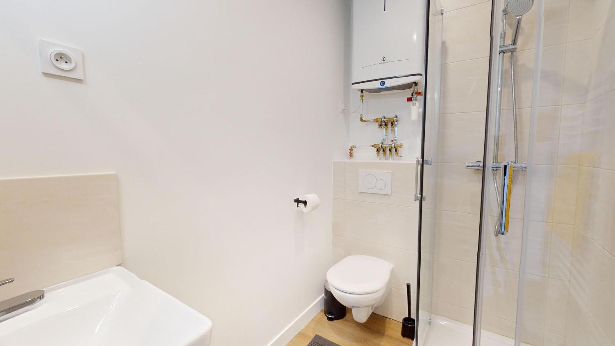 Magnificent Near The Canal Saint-martin Appartement Parijs