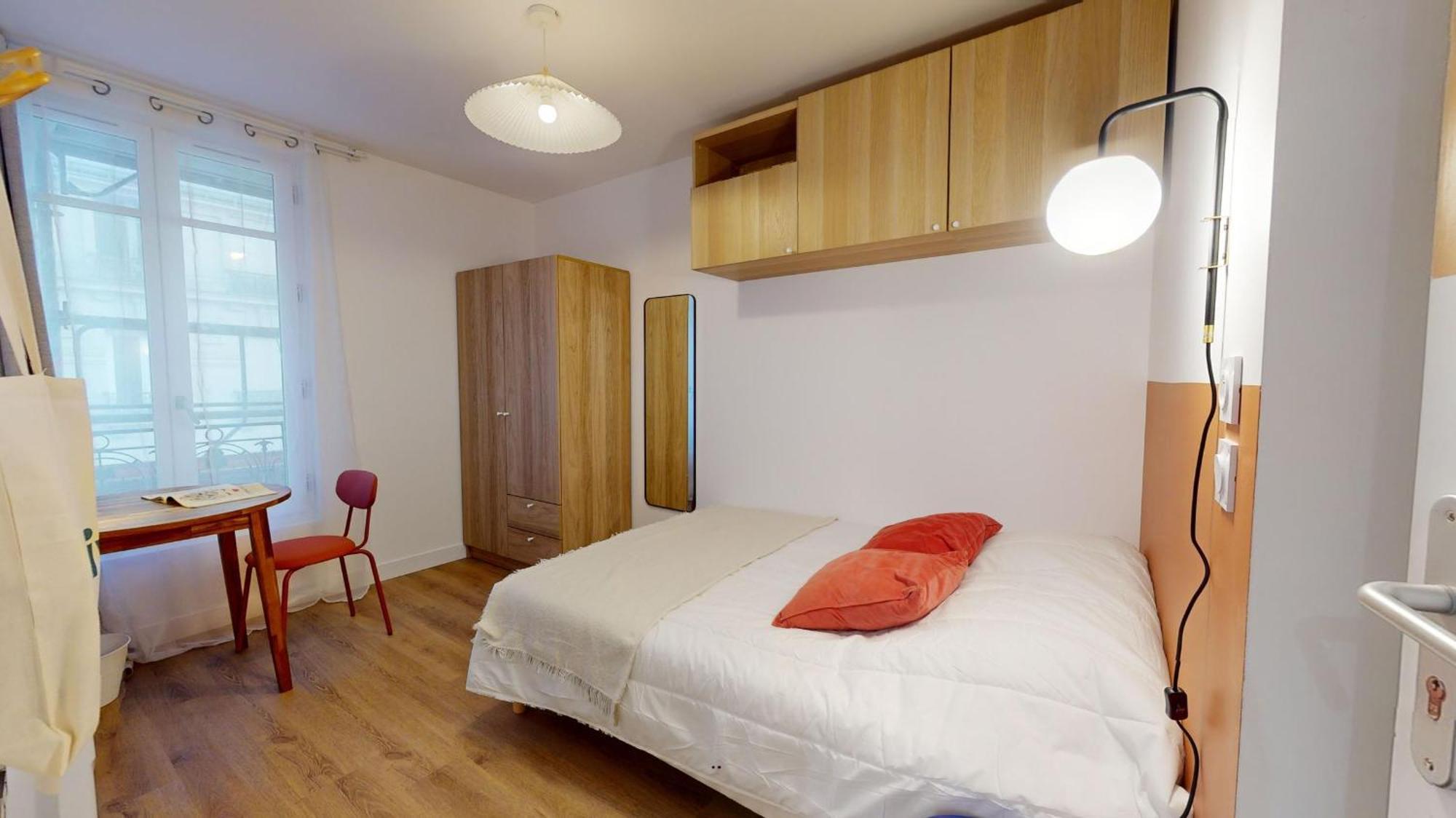 Magnificent Near The Canal Saint-martin *